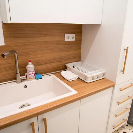 Prime Location, Renovated Flat!