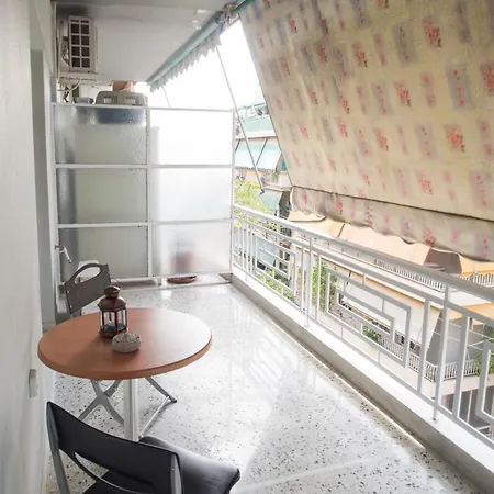 Apartment Prime Location, Renovated Flat!