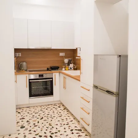 Prime Location, Renovated Flat!
